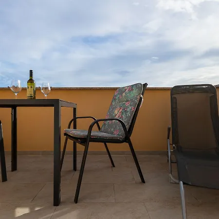 Apartament Cozy Studio-apartment Nur 550 Meter Zum Sandstrand *